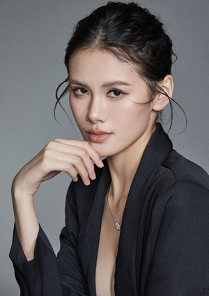 女性主理人肖像写真